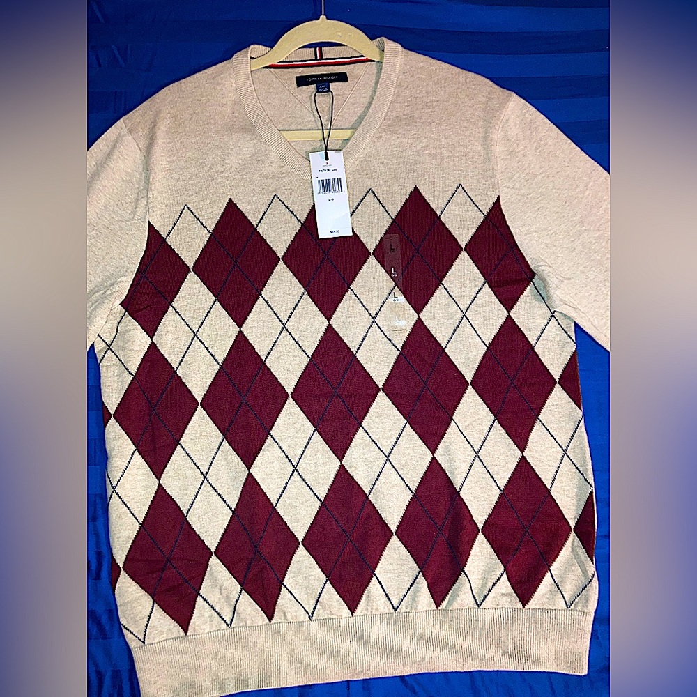 TOMMY HILFILGIER BEIGE ARGYLE PATTER SWEATER